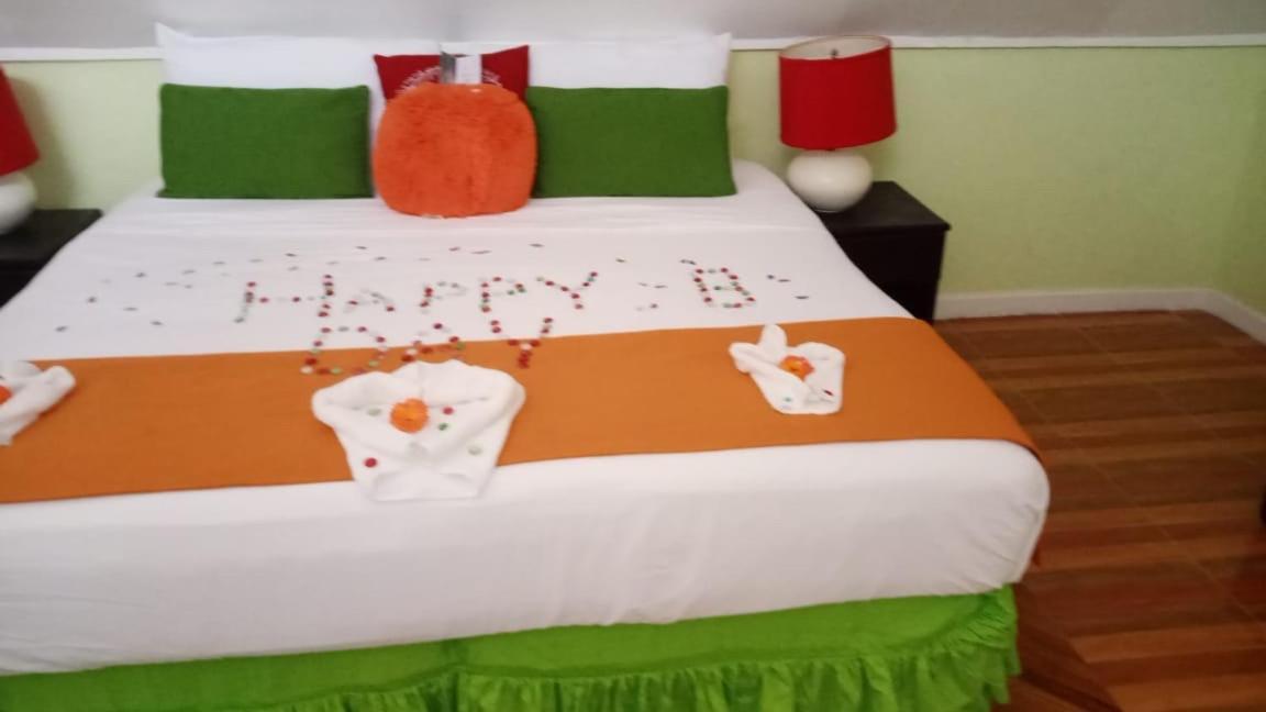 River Side Apt 9 @ Mystic Ridge. Ocho Rios Esterno foto