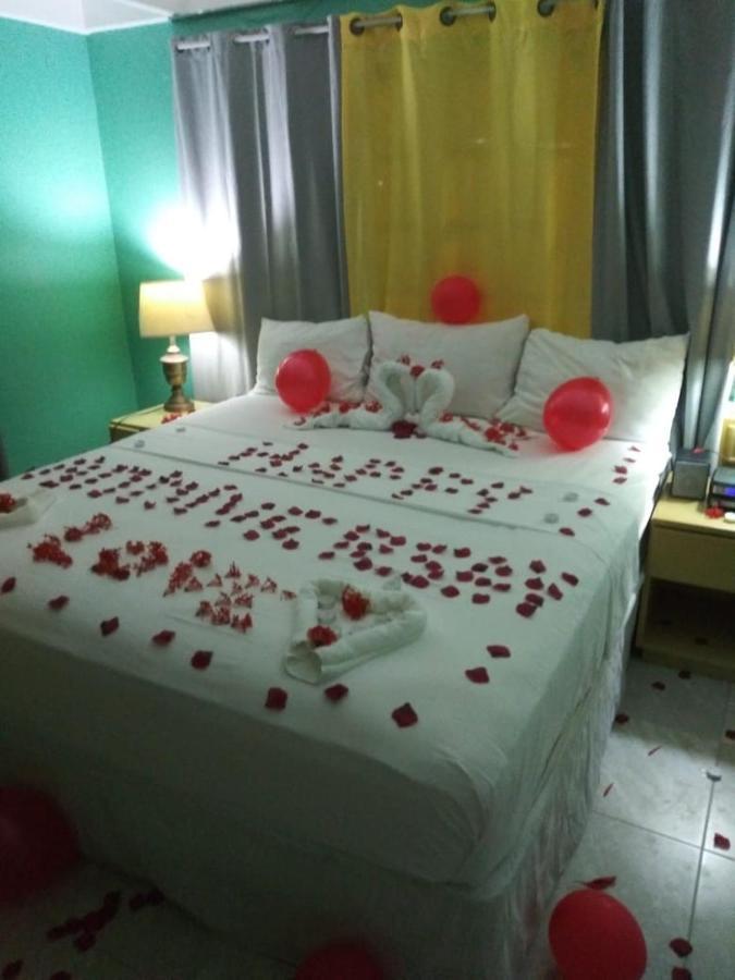 River Side Apt 9 @ Mystic Ridge. Ocho Rios Esterno foto