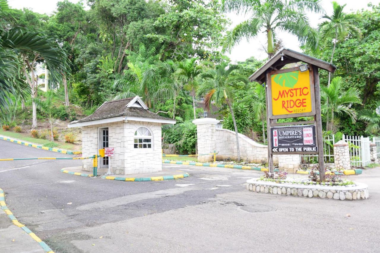 River Side Apt 9 @ Mystic Ridge. Ocho Rios Esterno foto