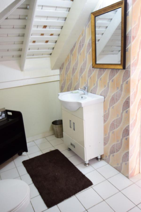 River Side Apt 9 @ Mystic Ridge. Ocho Rios Esterno foto