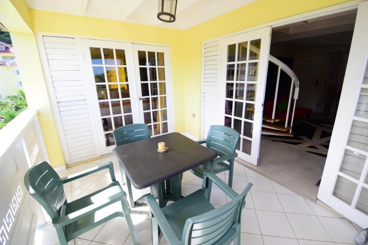 River Side Apt 9 @ Mystic Ridge. Ocho Rios Esterno foto