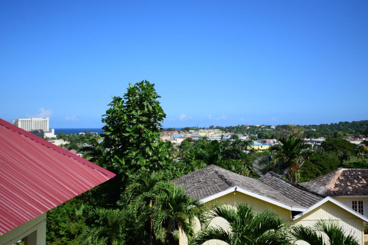 River Side Apt 9 @ Mystic Ridge. Ocho Rios Esterno foto